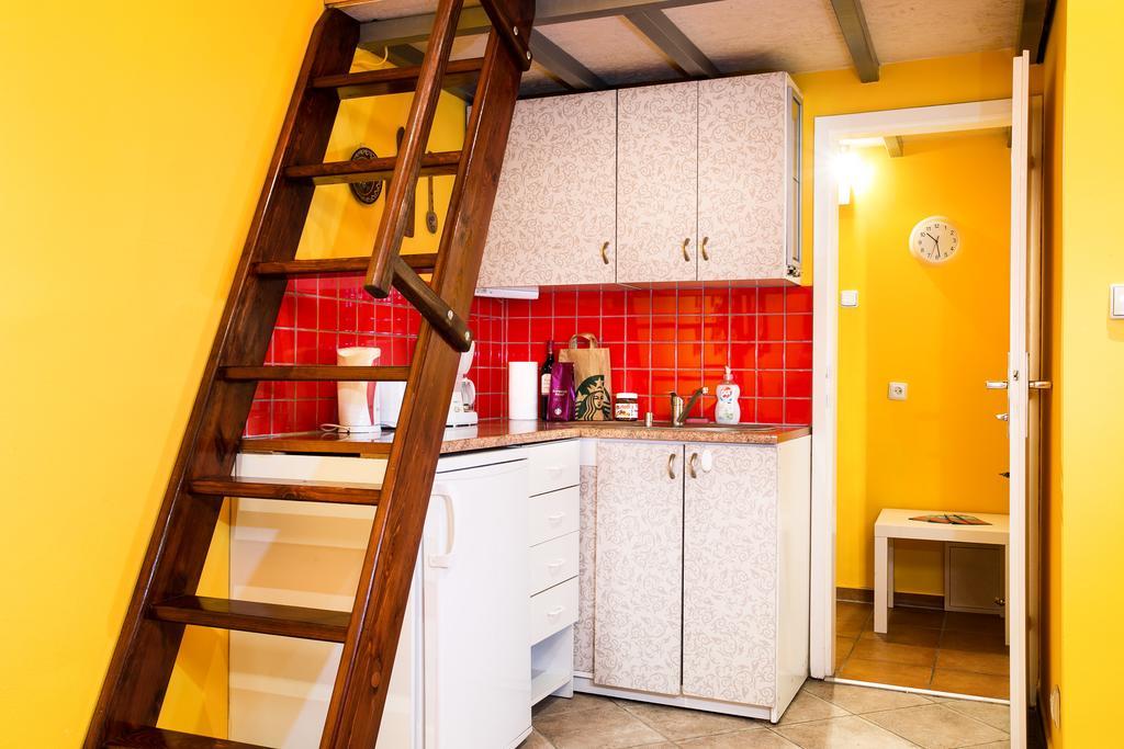 Live Like Locals: Market Square X Jewish District Krakau Kamer foto