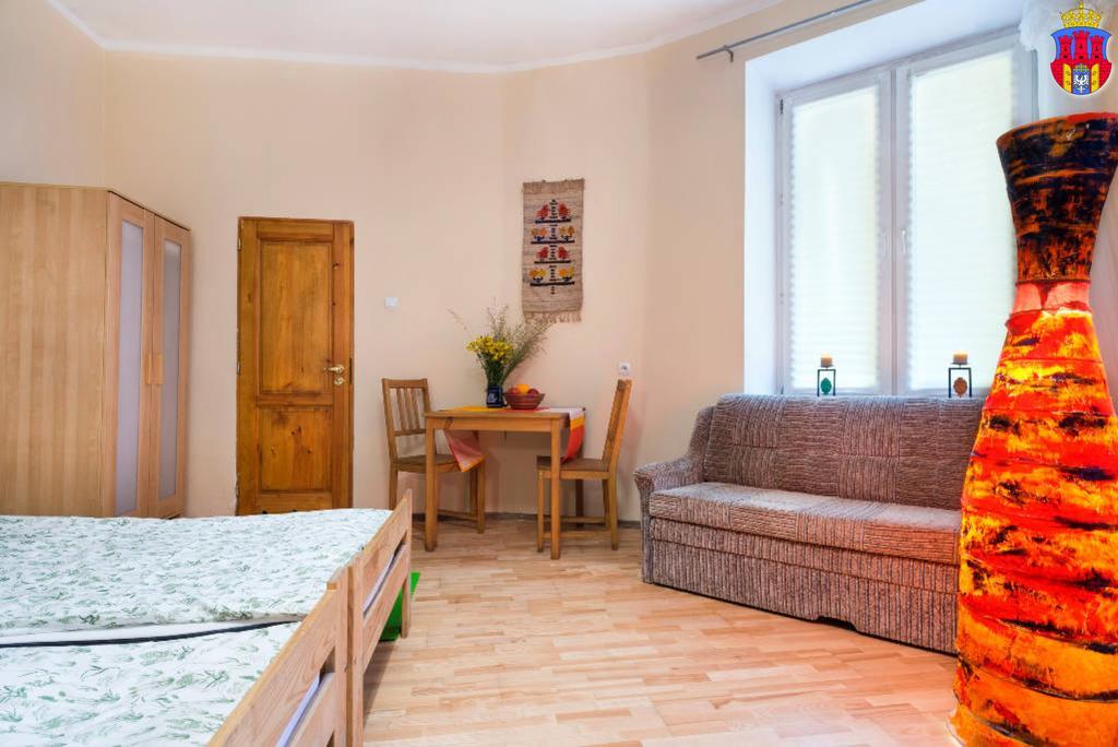 Live Like Locals: Market Square X Jewish District Krakau Kamer foto