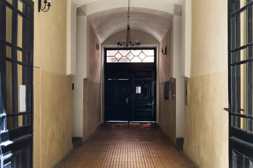Live Like Locals: Market Square X Jewish District Krakau Kamer foto