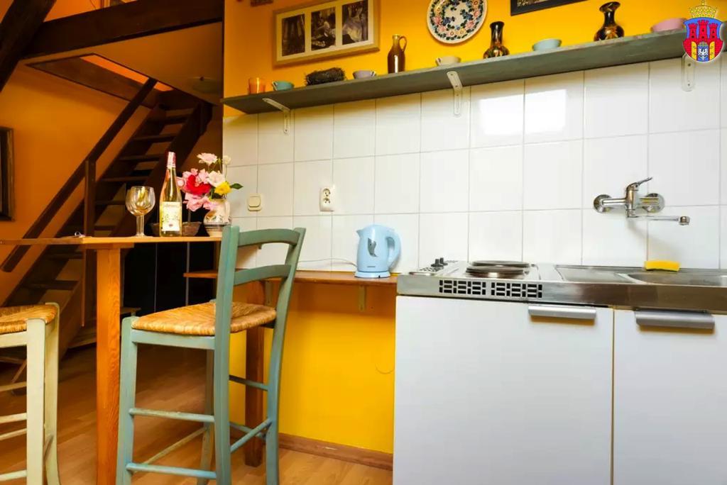Live Like Locals: Market Square X Jewish District Krakau Kamer foto