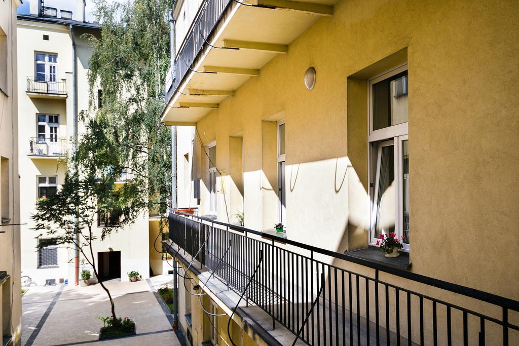 Live Like Locals: Market Square X Jewish District Krakau Buitenkant foto